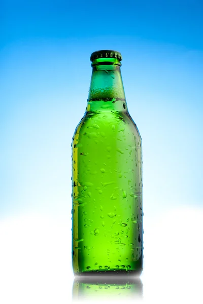 Zielone piwo butelka — Zdjęcie stockowe