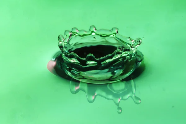 Forma de corona forma agua — Foto de Stock