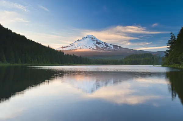 De vulkaan berg Mount hood — Stockfoto