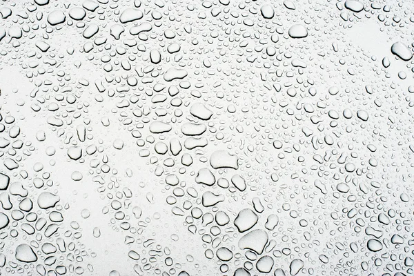 Gota de água no branco — Fotografia de Stock