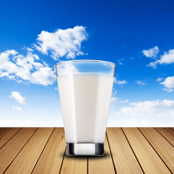 Glass of milk — Stock Photo, Image