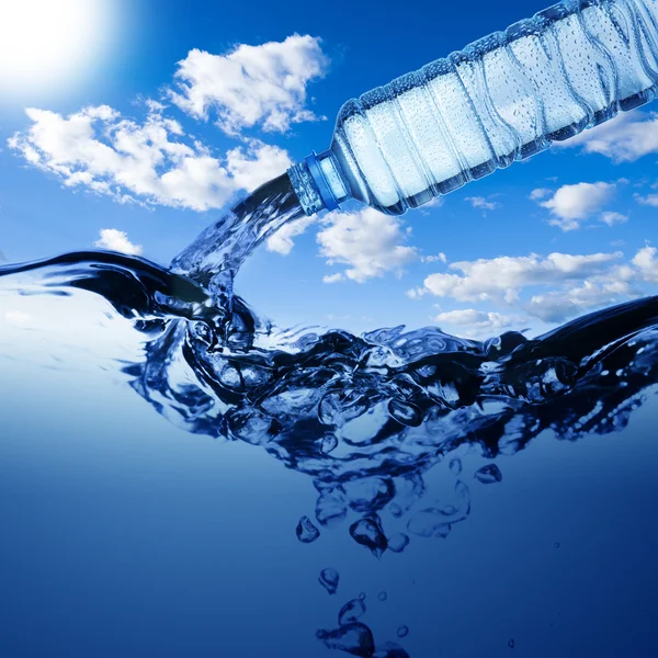 Water pour from water bottle — Stock Photo, Image