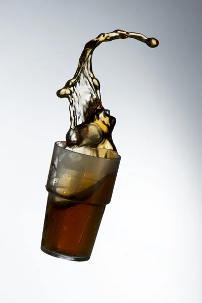 Cola Splash de verre — Photo