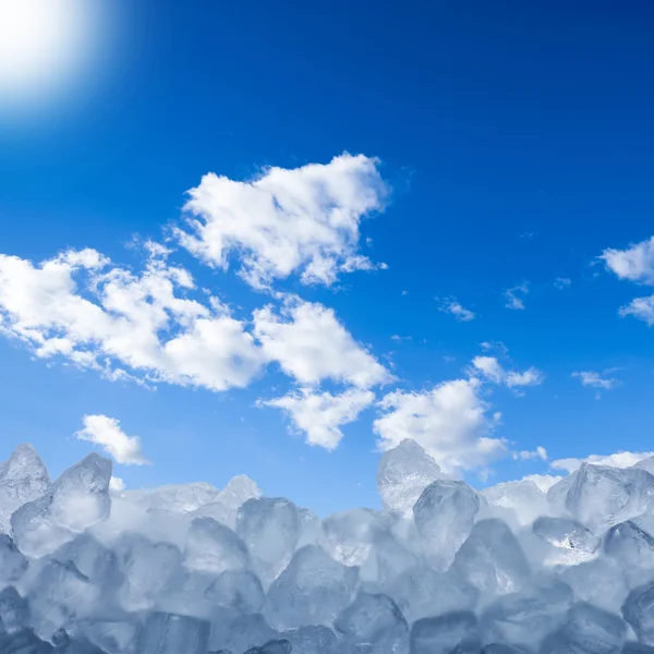Cubos de gelo no céu — Fotografia de Stock