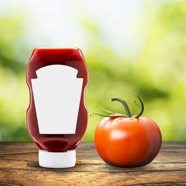 Ketchup con tomate — Foto de Stock