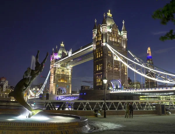 Tower Bridge at night — Stock Photo, Image