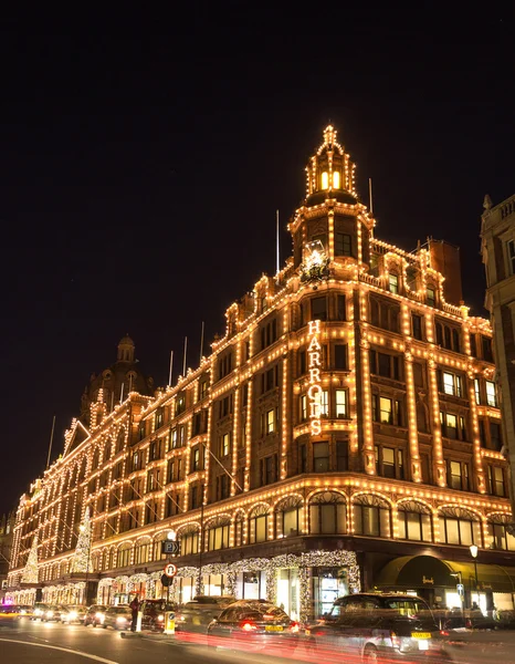 Harrods verlicht voor Kerstmis — Stockfoto