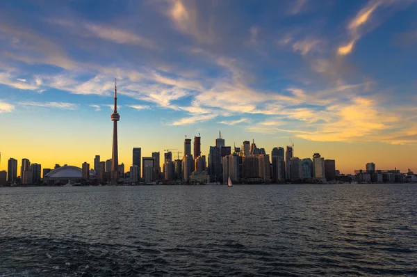 Pôr-do-sol silhueta Toronto — Fotografia de Stock