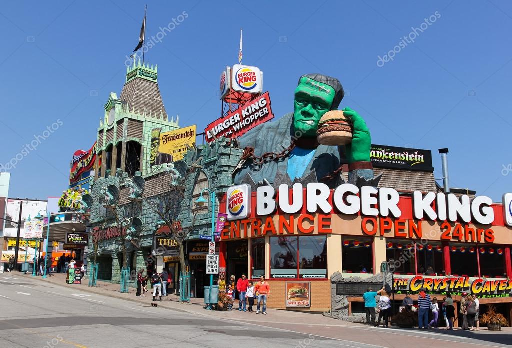 Centre Street at Niagara Falls Canada Stock Editorial Photo