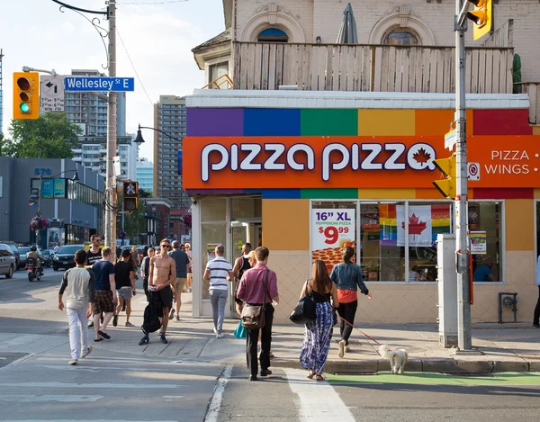 Restaurants zeigen Unterstützung für Weltstolz — Stockfoto