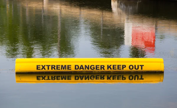 Sign Warning of Extreme Danger — Stock Photo, Image