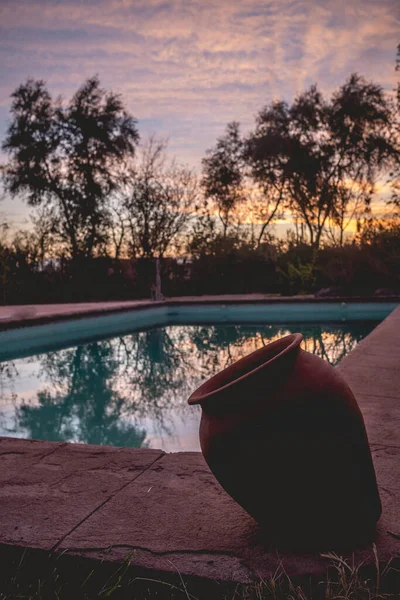 Clay Jug Border Big Pool Reflections Countryside Beautiful Sunset — Stockfoto