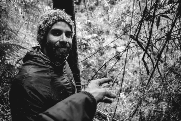 Hand Cannabis Joint Handsome Bearded Happy Young Guy Wool Cap — Fotografia de Stock