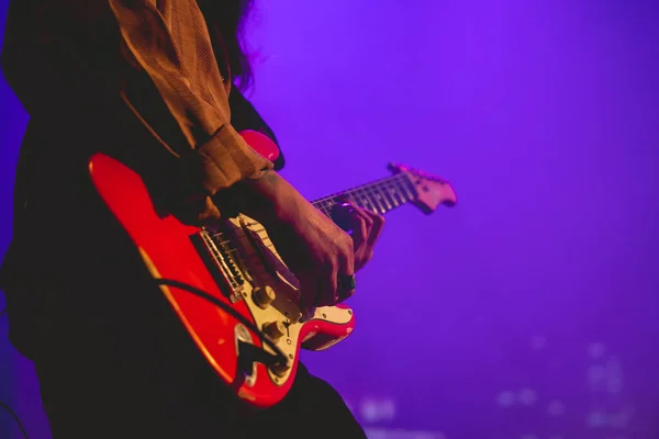 Closeup Young Latin Guitar Player Shirt Red Guitar Playing Live — Stockfoto