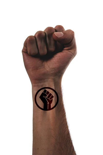 Красива Стилізована Рука Рука Афроамериканської Людини Кулаком Вгору Велике Татуювання — стокове фото