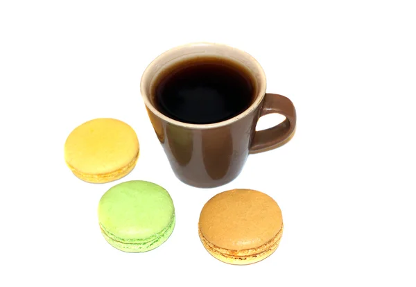 Tasse Kaffee mit Makronen — Stockfoto