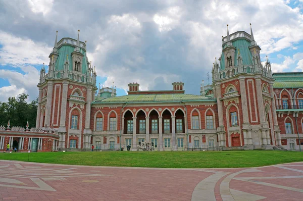 Palace of the Russian Empress Catherine II in Moscow — Stock Photo, Image