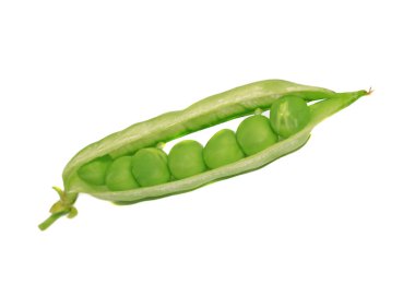 Açık yeşil bezelye ile izole bezelye yakın çekim        