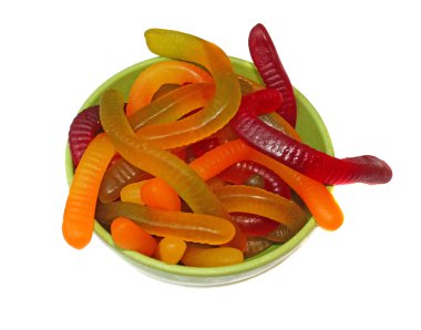 solucanlar izole olarak çok renkli çiğneme marmelat
