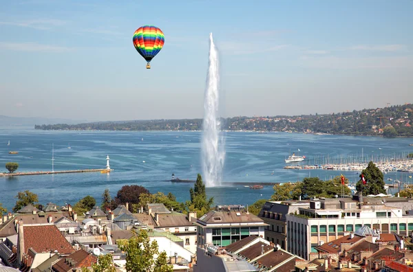 Město v Ženevě ve Švýcarsku, obecné a letecký pohled — Stock fotografie