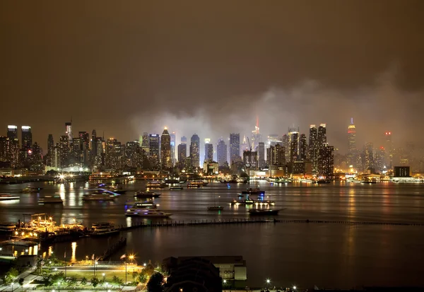 Het recht van de skyline van new york city — Stockfoto