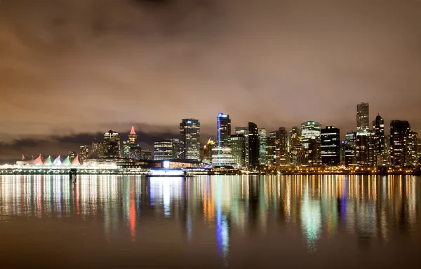 Vancouver sentrum av Skyline om natten, Canada BC – stockfoto