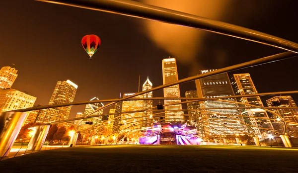 Der Millennium Park in der Innenstadt Chicagos — Stockfoto