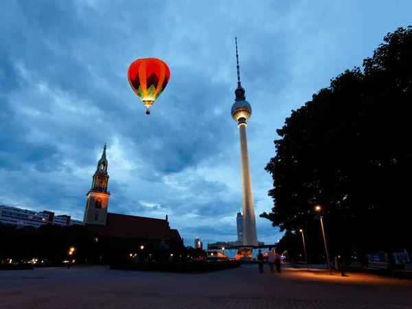 Torre de televisión de Berlín - fernsehturm —  Fotos de Stock