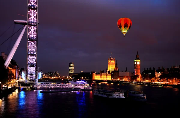 Das londoner auge und der große ben — Stockfoto