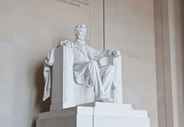 Abraham Lincoln statue in the Lincoln Memorial — Stock Photo, Image