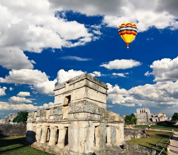 Ruinas de Tulum en el Mundo Maya cerca de Cancún — Foto de Stock