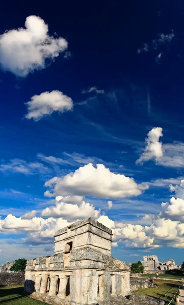 Ruínas de Tulum no mundo Maya perto de Cancún — Fotografia de Stock