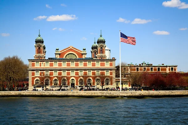 Il principale edificio sull'immigrazione di Ellis Island — Foto Stock