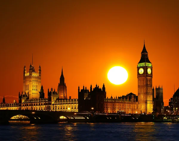 O edifício do Parlamento - Big Ben — Fotografia de Stock