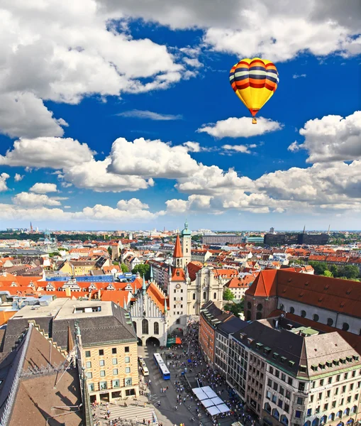 The aerial view of Munich city center from the tower of the Peterskirche — Stock Photo, Image