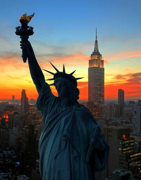 New York City şehir merkezi ufuk çizgisi