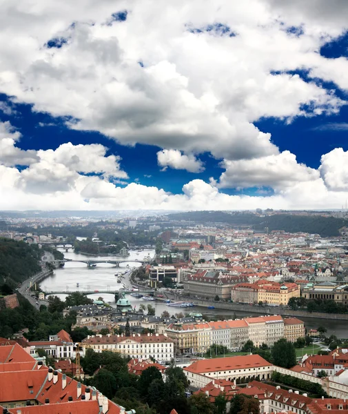 Пташиного польоту міста Прага — стокове фото