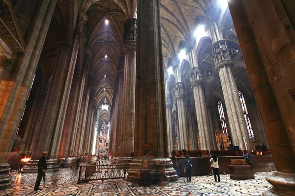 Duomo milan iç — Stok fotoğraf