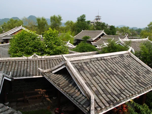 Uma paisagem aldeia minoritária chinesa mais conhecida no filme Furongzhen — Fotografia de Stock