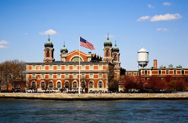 El principal edificio de inmigración en Ellis Island Fotos de stock libres de derechos