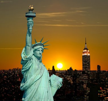 özgürlük ve new york city heykeli