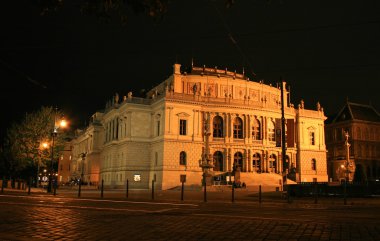 Prag güzel bir şehir