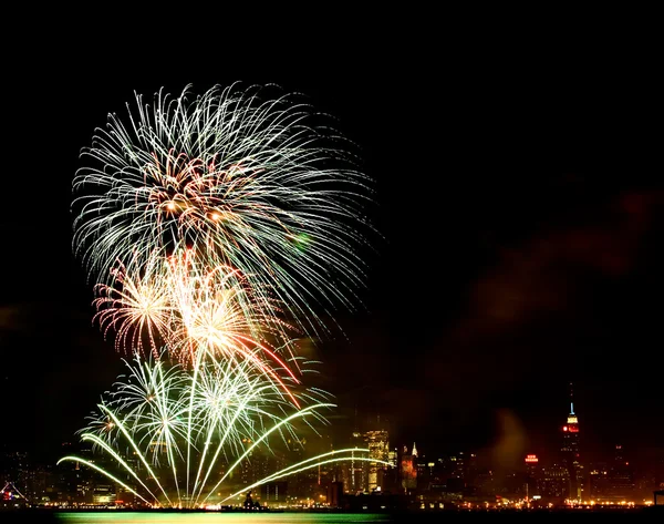 Feuerwerk am 4. Juli in Nyc — Stockfoto