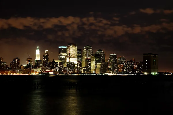 Na dolnym Manhattanie panoramę — Zdjęcie stockowe