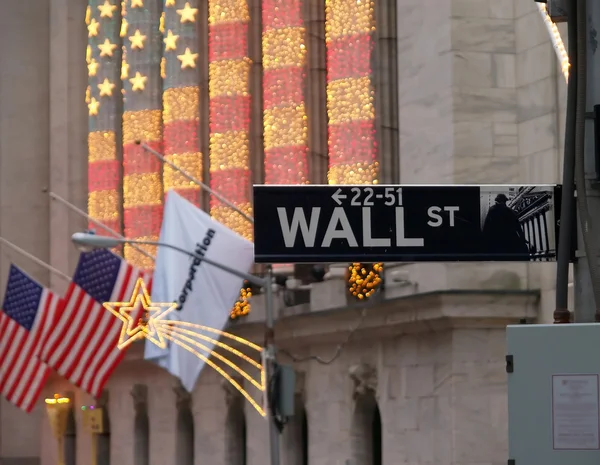 Wall Street at lower Manhattan — Stock Photo, Image