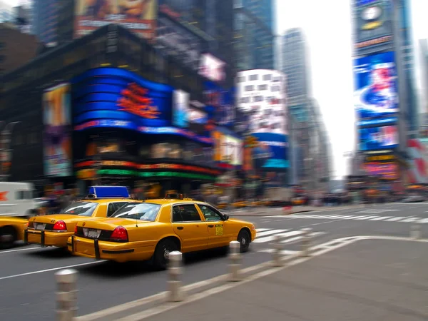 Taxi in times square — Stock Photo, Image