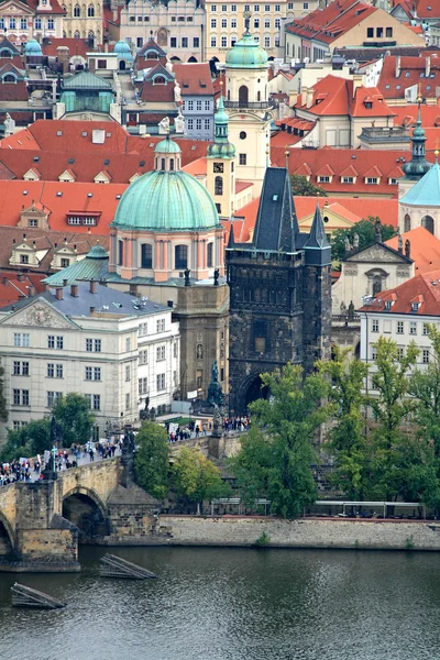 Вид с воздуха на Прагу — стоковое фото