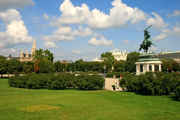 Die kulisse der stadt wien — Stockfoto