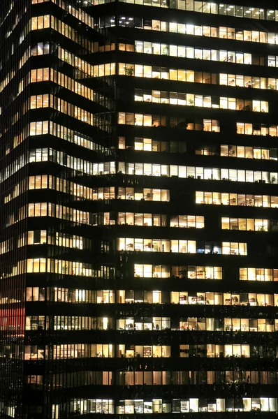 El edificio de oficinas de gran altura de la ciudad de Nueva York —  Fotos de Stock