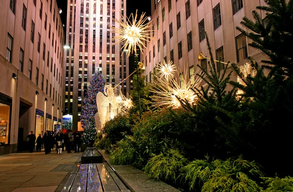 The Christmas decorations in The Rockefeller Center — Stock Photo, Image